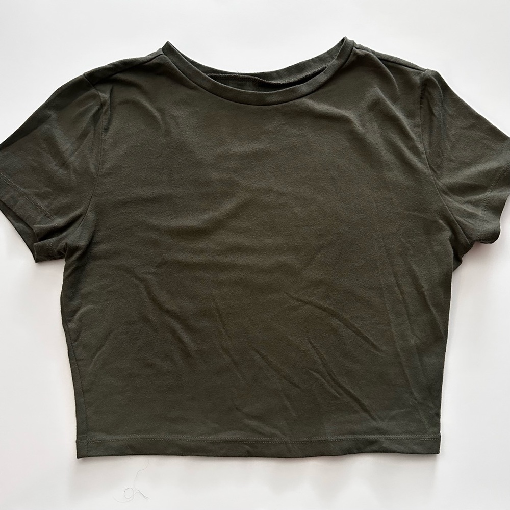 Women’s M Wild Fable Short Sleeve Crop Top